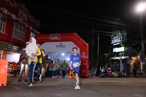 BIB: 305
                            <button type="button" onclick="openModal(26259258)" class="btn btn-primary btn-sm float-right btn-popup" data-toggle="modal" data-target=".modal-high-quality">
                        <i class="fas fa-shopping-cart"></i> Add to Cart
                    </button>
                                            <button type="button" onclick="isThisMe(26259258, true)" class="btn btn-success btn-sm float-right btn-popup btn-isme hidden" data-toggle="tooltip" data-placement="bottom" title="นี่คือรูปของคุณใช่ไหม คลิกที่นี่เพื่อเอาเข้าอัลบั้ม">
                        <i class="fas fa-plus"></i> Add to album
                    </button>
                    <button type="button" onclick="isThisMe(26259258, false)" class="btn btn-warning btn-sm float-right btn-popup btn-isnotme hidden">
                        <i class="fas fa-ban"></i> Remove from album
                    </button>